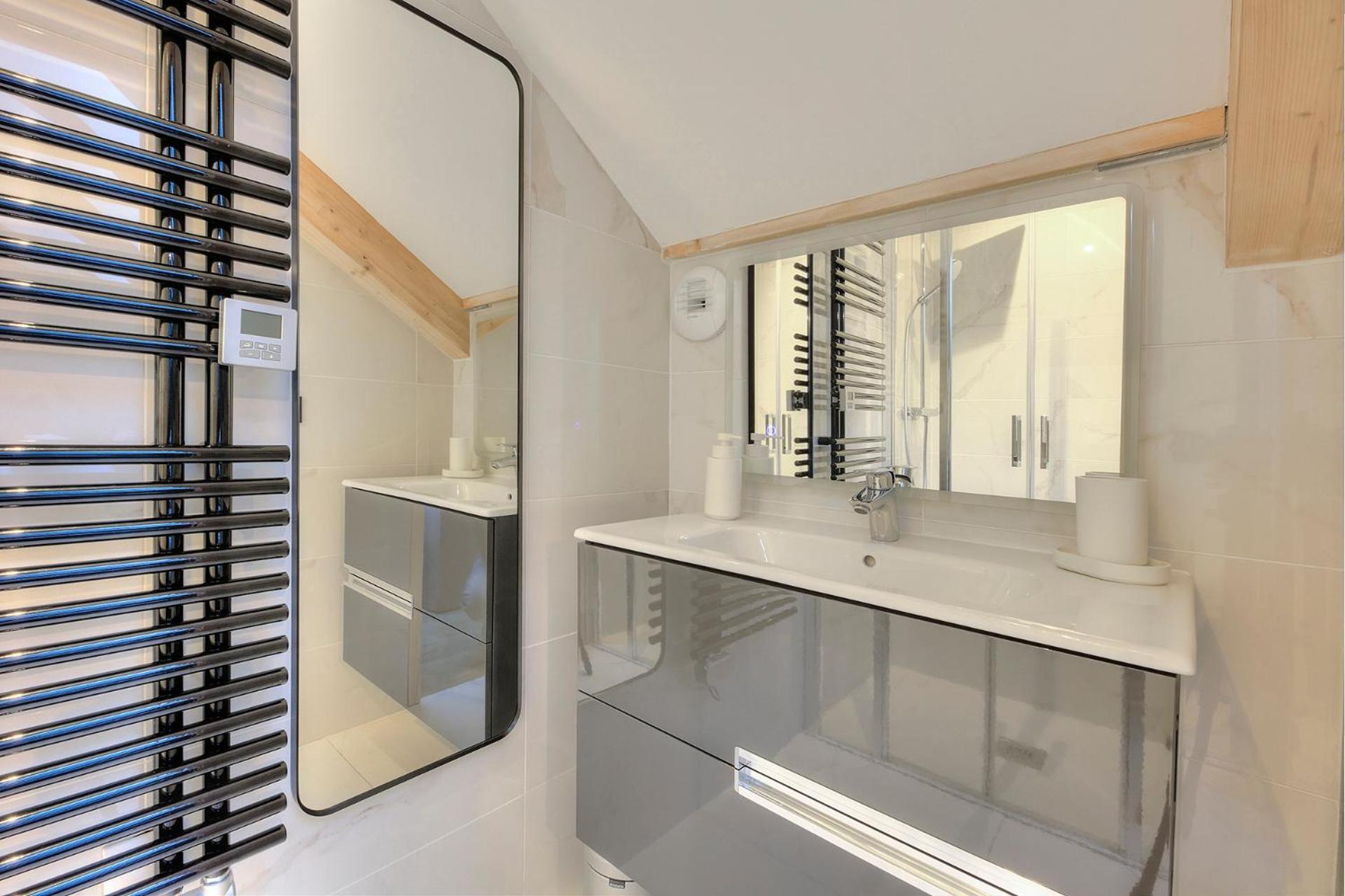 La Collection -Le Telepherique Apartment แซ็งต์-แฌร์เวส์-เลส์-แบ็งส์ ภายนอก รูปภาพ